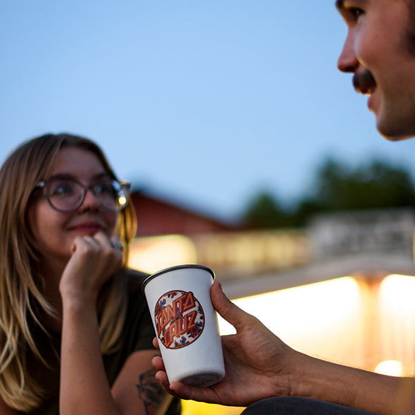 16oz-pint-cup-santa-cruz-f3 16oz_pints_santa_cruz_vacationdot_couple_square.jpg