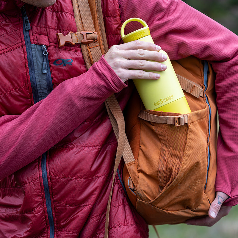 20oz-rise-classic-with-arch-loop-cap-d2 20oz_rise_classic_insulated_bottle_acacia_backpack_square.jpg