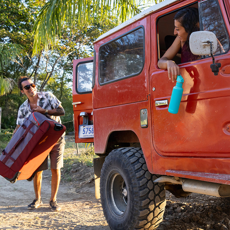 18oz-classic-with-flip-seal-sport-cap-a4 classic_18oz_flip_seal_baltic_jeep_packing_window_square.jpg