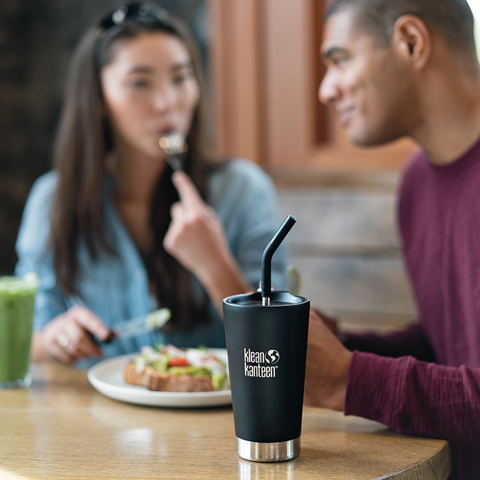 straw-2-pack-with-brush-black-w3 coffee-tumbler-metal_straw_lifestyle.jpg