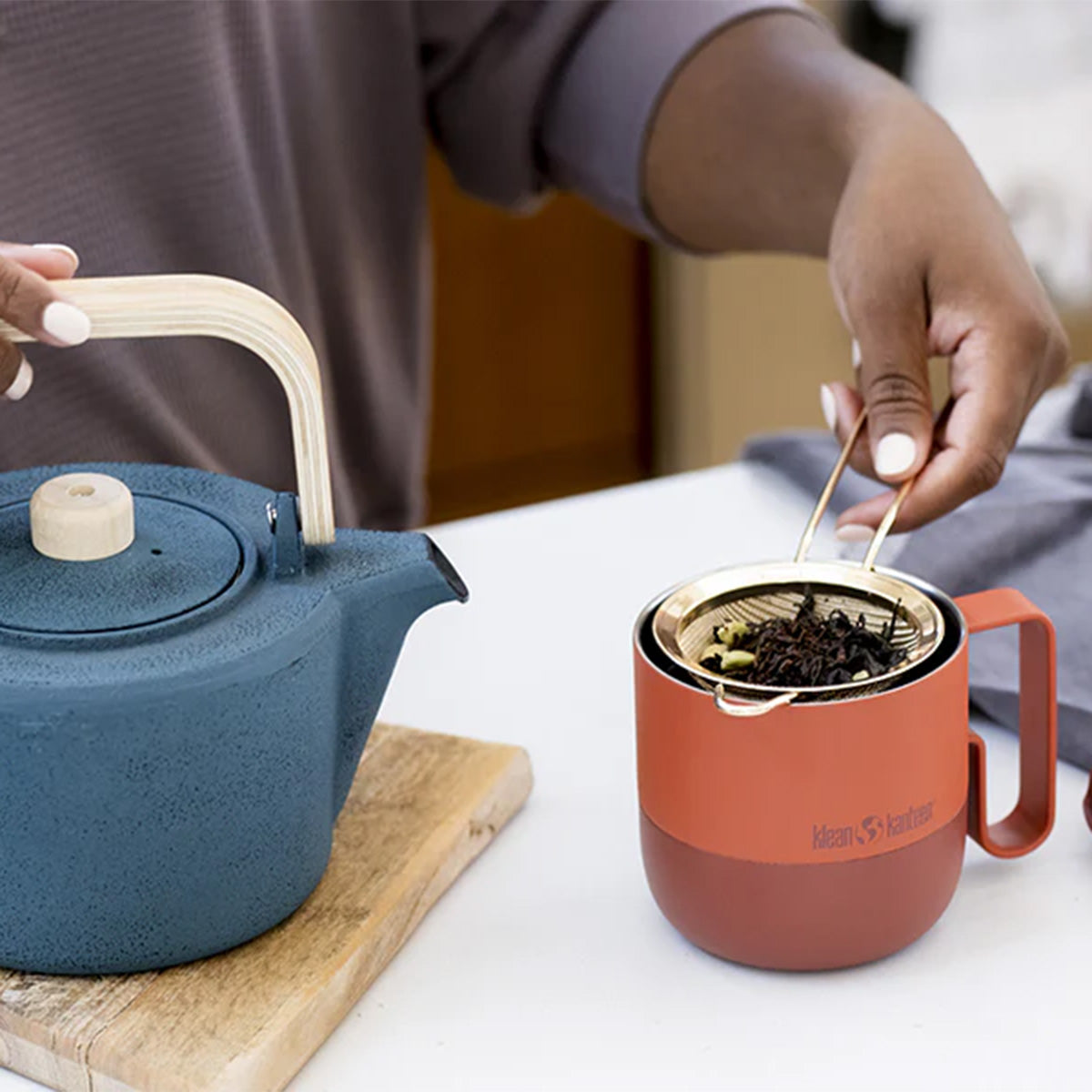 14oz-rise-mug-sale-e1 coffee_tea_seep_rise_mug_square.jpg