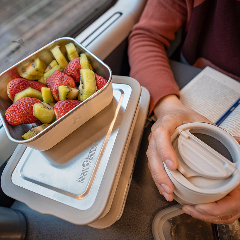 23oz-rise-food-box-lunch-g0 rise_food_lunch_box_lunch_tofu_train_fruit_tumbler_square.jpg