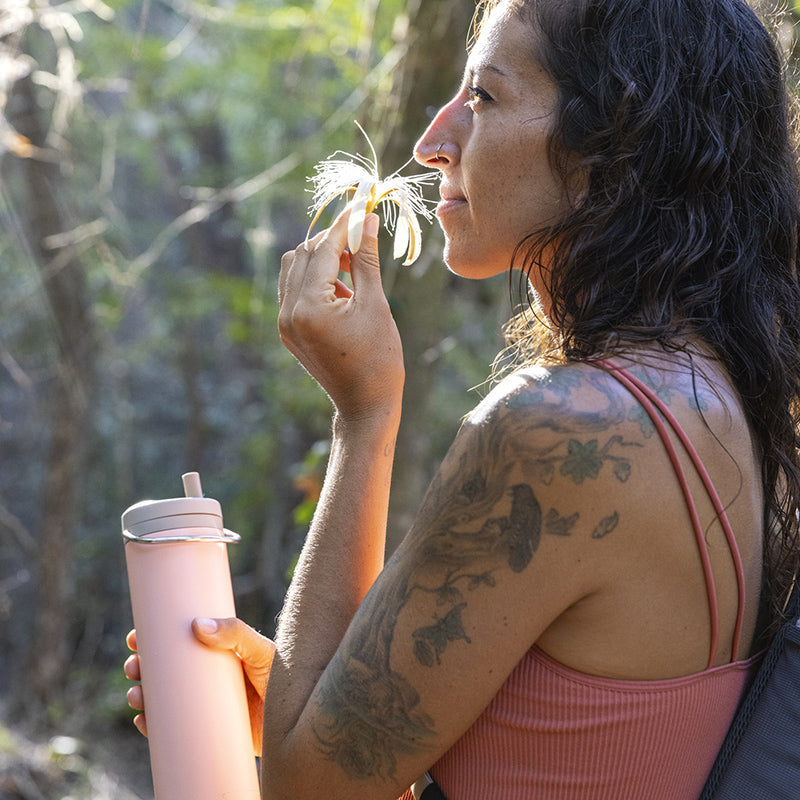 20oz-tkwide-made-to-do-more-bundle-y8 tkwide_20oz_insulated_bottle_twist_woman_flower_costarica_square.jpg