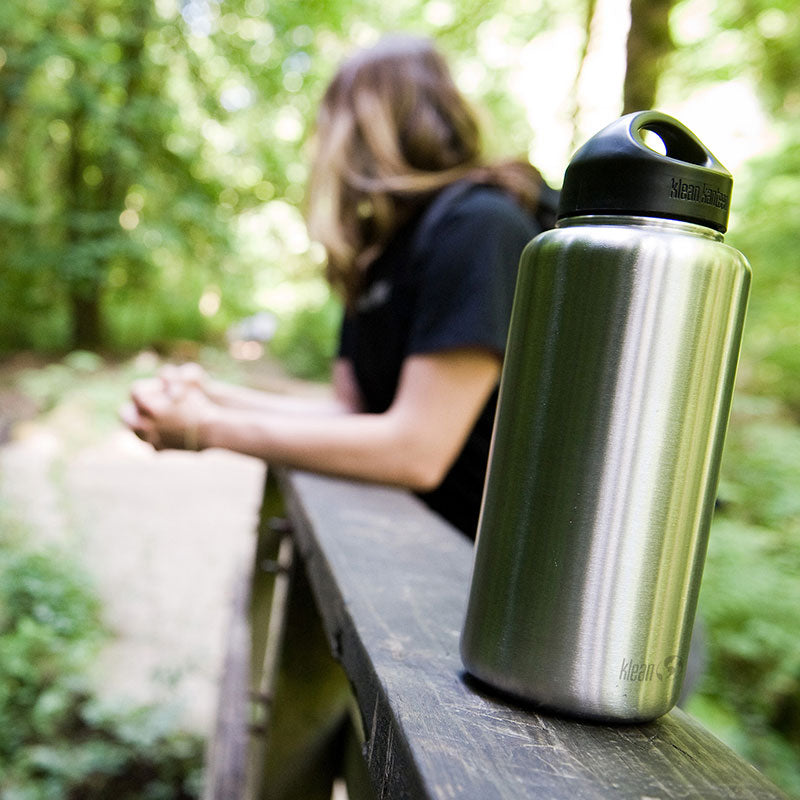 40oz-wide-with-loop-cap-h8 wide_40oz_bottle_bridge_closeup_square.jpg